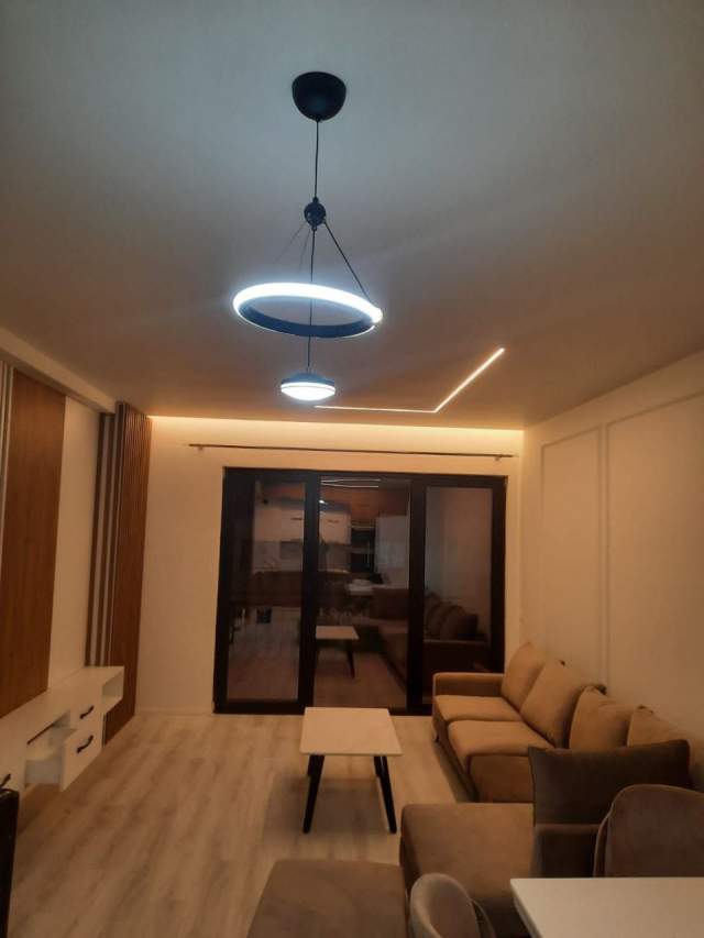 Tirane, jepet me qera apartament Kati 3, 127 m² 600 Euro (Farmacia 10)