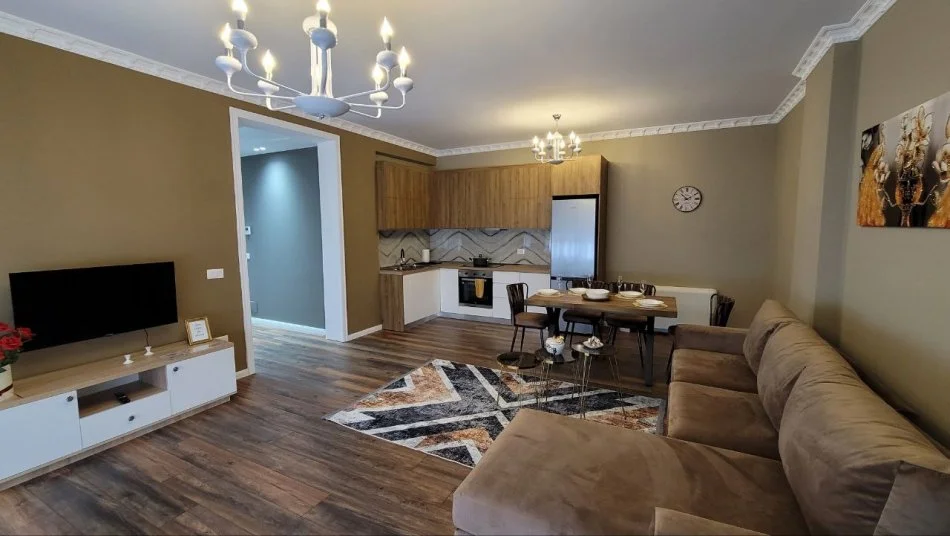 Tirane, jepet me qera apartament 2+1+Ballkon Kati 2, 170 m² 900 € (KOPSHTI BOTANIK)