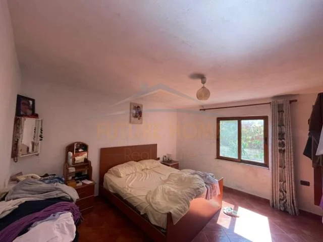 Durres, shitet shtepi 3 Katshe Kati 3, 107 m² 120.000 Euro (vllaznia)