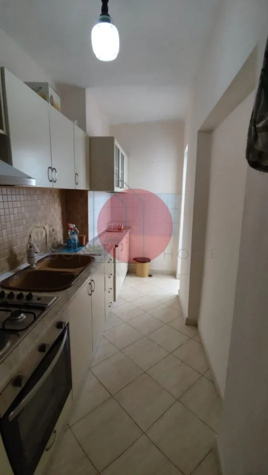 Tirane, shitet apartament 1+1 Kati 5, 52 m² 69.000 € (Rruga Fitnete Rexha)