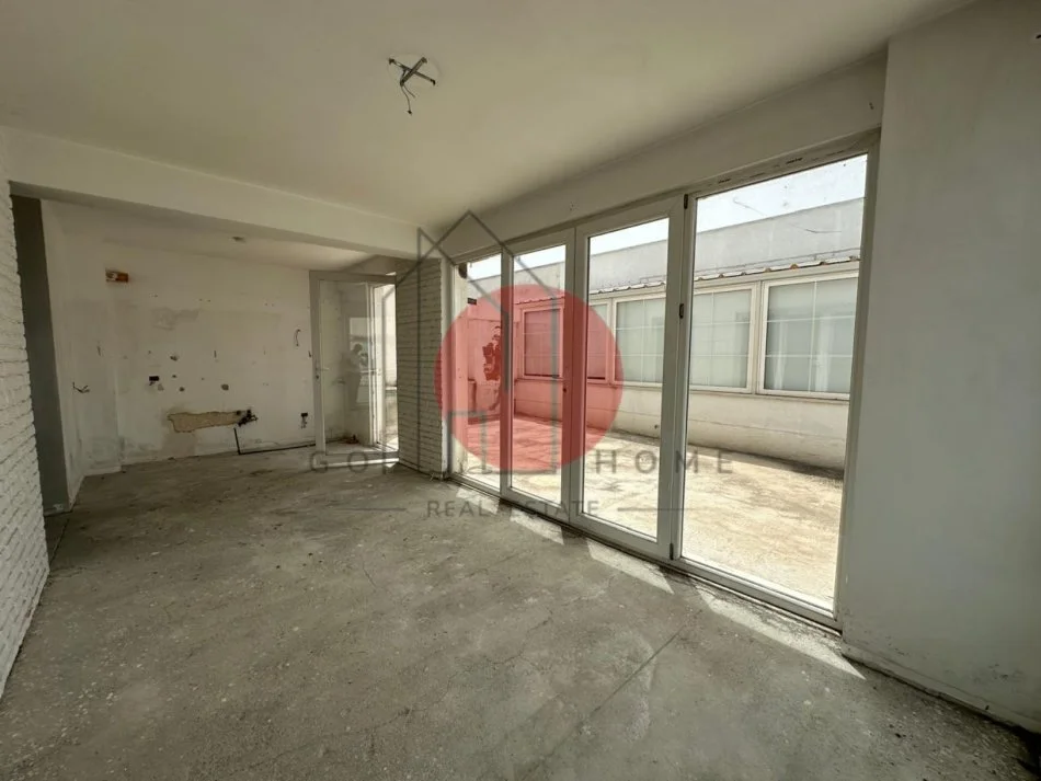 Tirane, shitet apartament+verande | Penthouse 1+1 Kati 8, 134 m² 105.000 € (Golden Park)