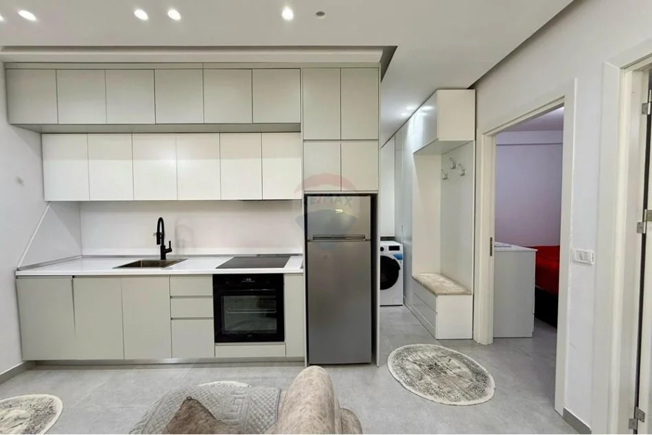 Tirane, jepet me qera apartament 2+1+Ballkon Kati 3, 80 m² 450 € (KOMPLEKSI TOM DOSHI)