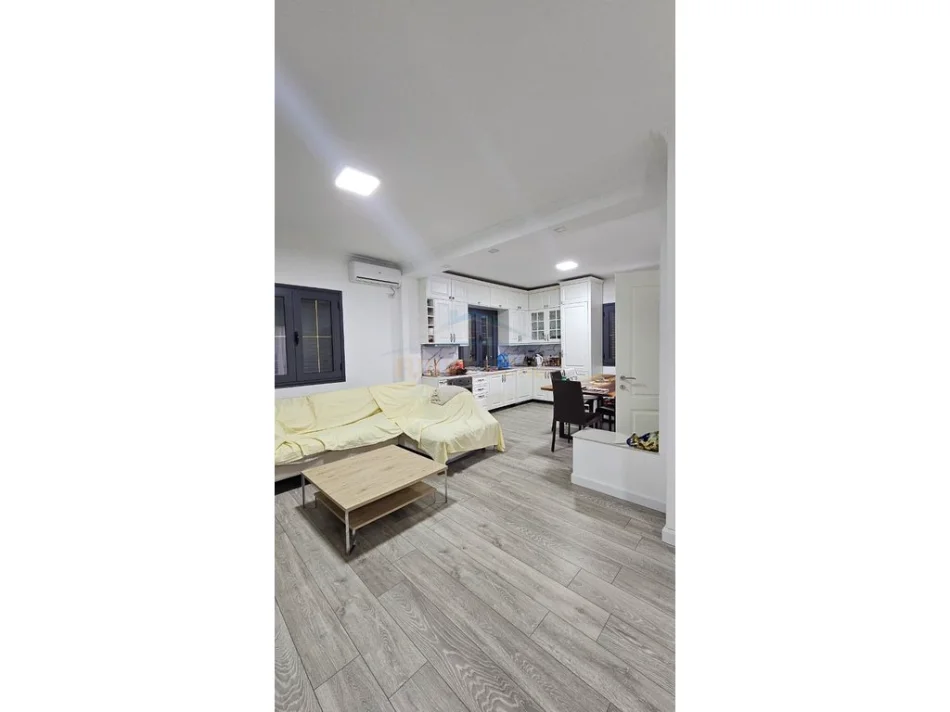 Durres, Shitet Vile 2 Katshe , 441 m² 700.000 € (PISHAT E BUTA , GOLEM)