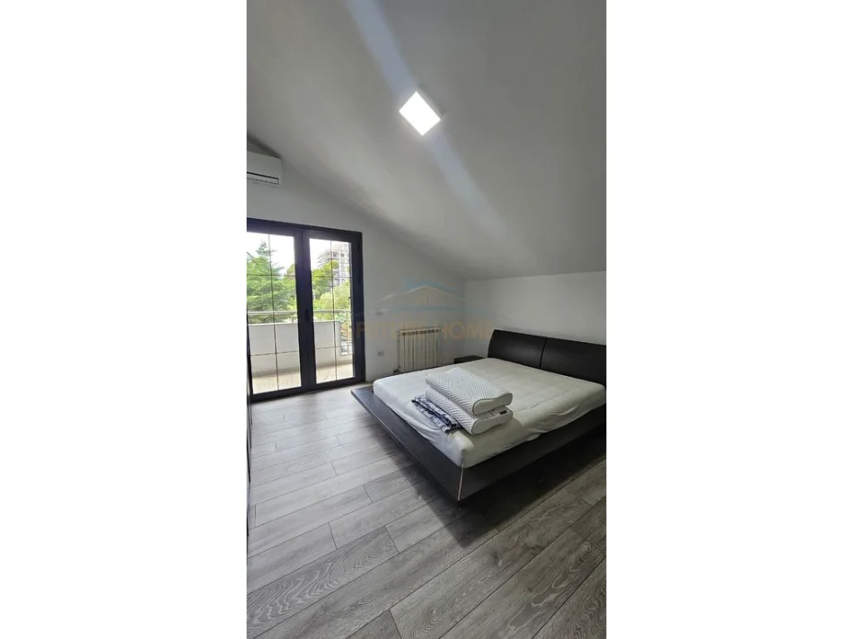 Durres, Shitet Vile 2 Katshe , 441 m² 700.000 € (PISHAT E BUTA , GOLEM)