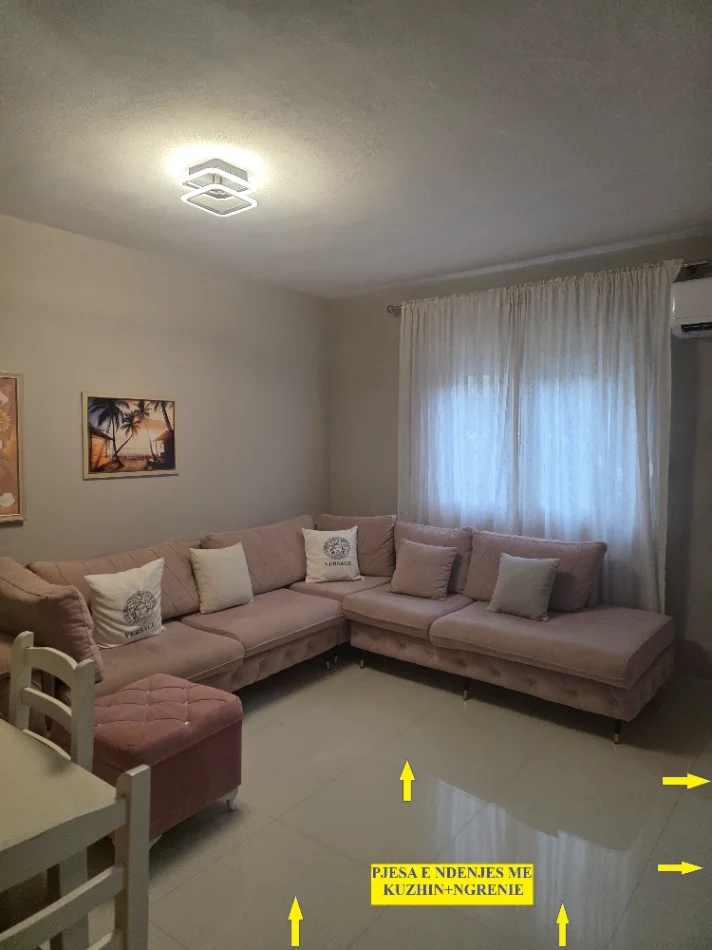 Tirane,Me Qera Apart,cilësor,rinovuar mobilje & paisje reja,tip 1+1,sip.57m²,qera 45'000Lek/muaj, prane ish-markat A.Demi,tek tv.Faxnews K.Cipo.Tirane