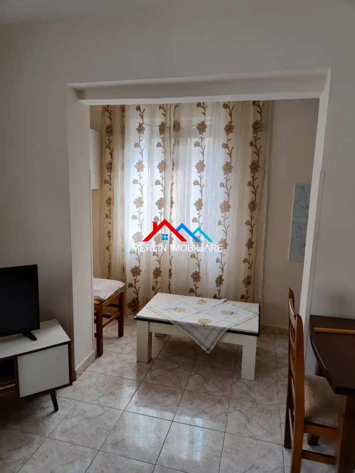 Tirane, jepet me qera apartament 1+1 Kati 4, 410 € 
