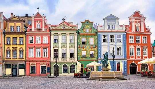 Tirane, oferte City-tour | Vizita qytetesh Ndeshja Shqiperi Poloni, udhetim me charter!