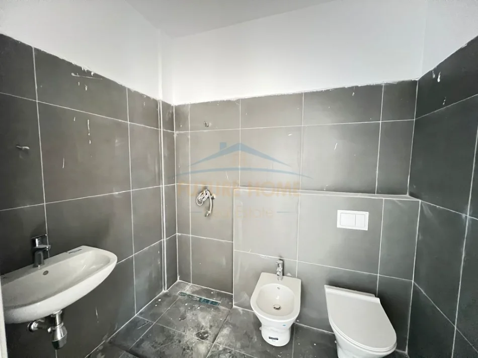 Tirane, shitet apartament 2+1+2+PARKIM , Kati 4, 108 m² 243.900 € (KOMPLEKSI ASL 2)