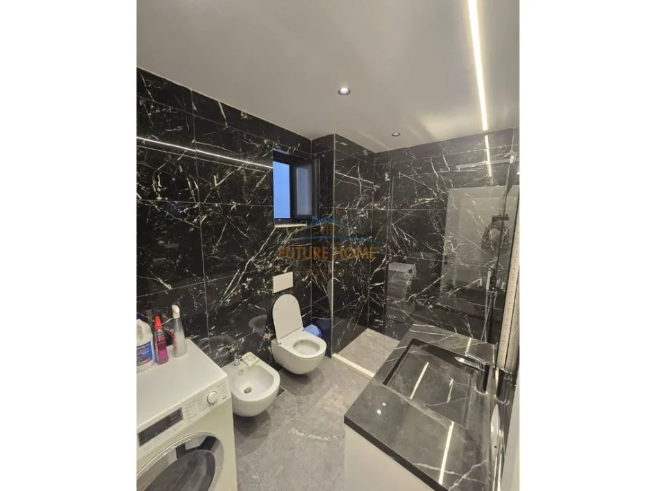Tirane, shitet apartament 2+1+2 Kati 4, 103 m² 250.000 € (Porcelan , Green Harmony)
