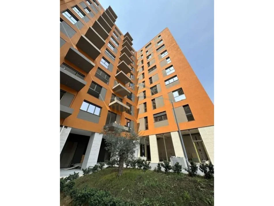 Tirane, Shitet apartament 3+1 Kati 8, 134 m² 253.000 € (Porcelan)