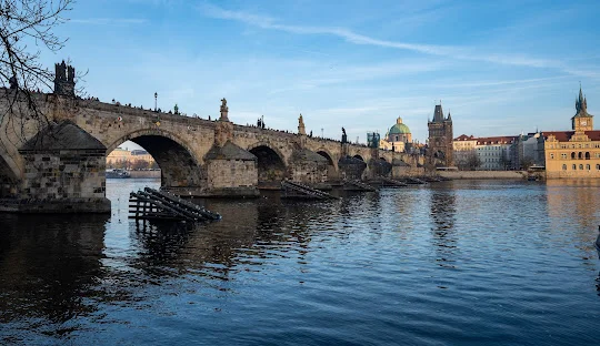 Tirane, oferte City-tour | Vizita qytetesh 3 Ditë në Pragë 115 € /p