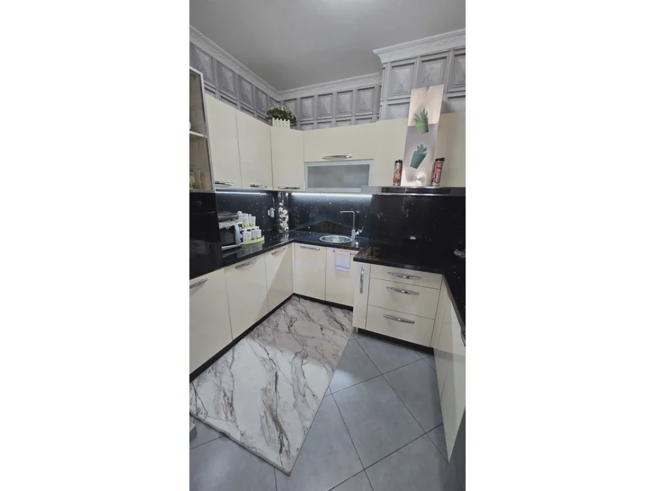 Tirane, shitet apartament 2+1+2 Kati 4, 113 m² 260.000 € (KOMPLEKSI PRESTIGE , RRUGA JORDAN MISJA)