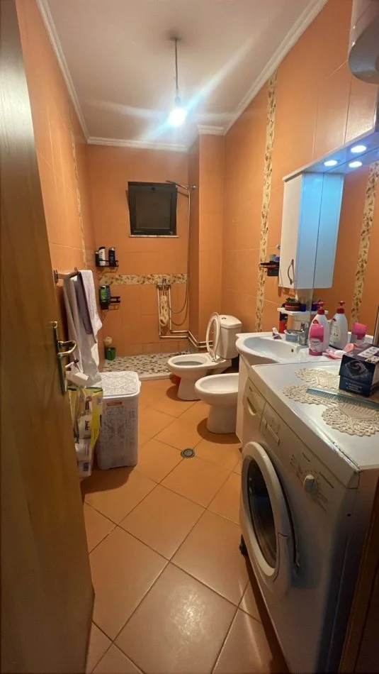 Tirane, shitet apartament 2+1 Kati 2, 95 m² 115.000 € (Casa Italia)