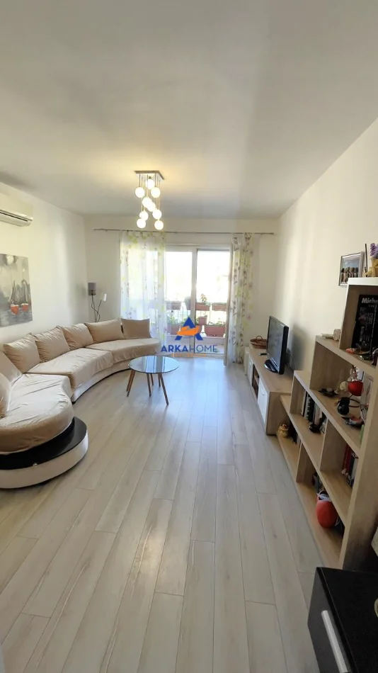 Tirane, shitet apartament 2+1+Ballkon Kati 6, 105 m² 225.000 € 