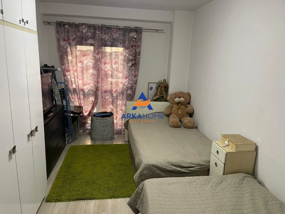 Tirane, shitet apartament 2+1+Ballkon Kati 6, 105 m² 225.000 € 