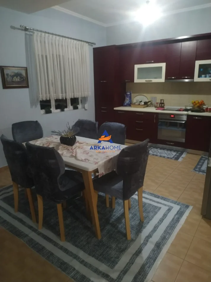 Tirane, shitet shtepi 2 Katshe Kati 2, 316 m² 220.000 € 