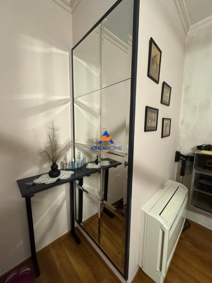 Tirane, jepet me qera apartament 1+1+Ballkon Kati 6, 63 m² 800 € 