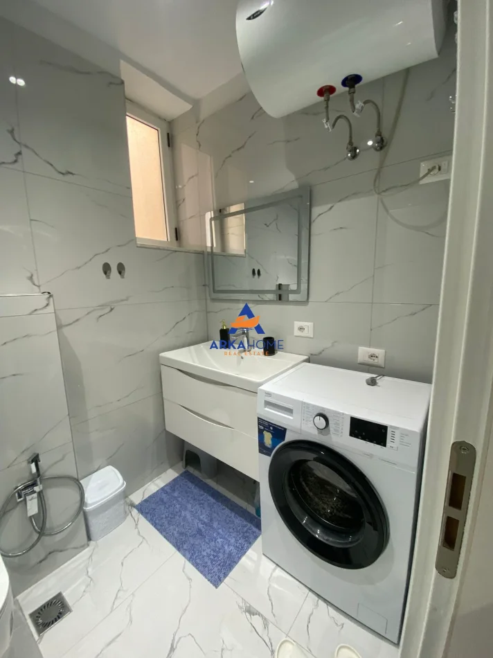 Tirane, shitet apartament 2+1+Ballkon Kati 5, 109 m² 269.000 € 