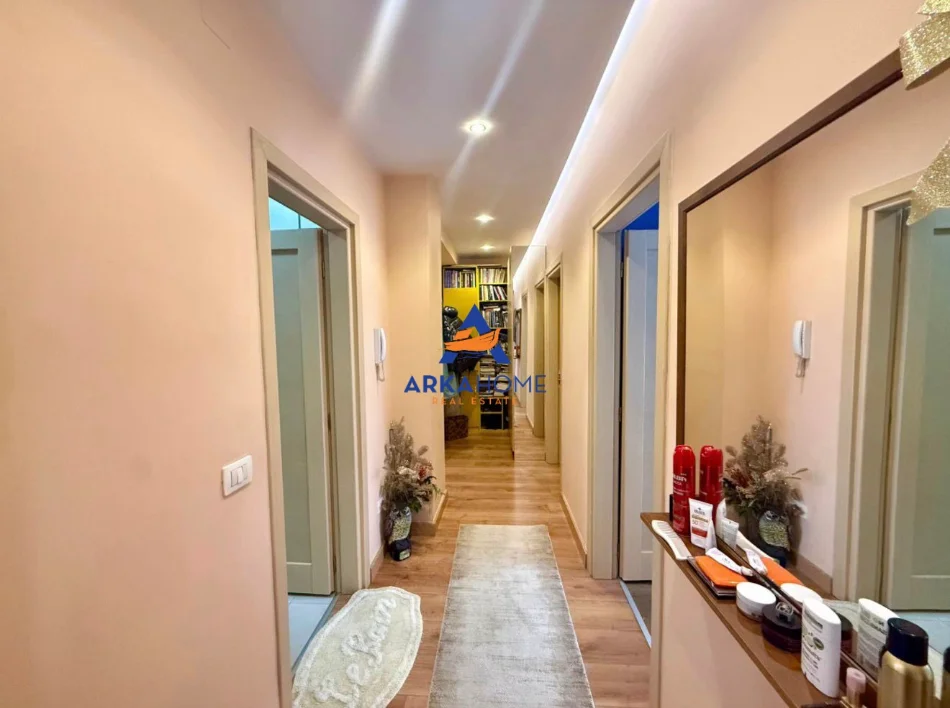 Tirane, shitet apartament 3+1+Ballkon Kati 1, 120 m² 335.000 € 