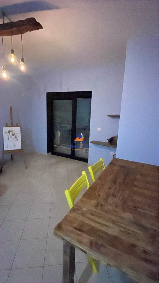 Tirane, jepet me qera apartament 2+1+Ballkon Kati 1, 110 m² 600 € 