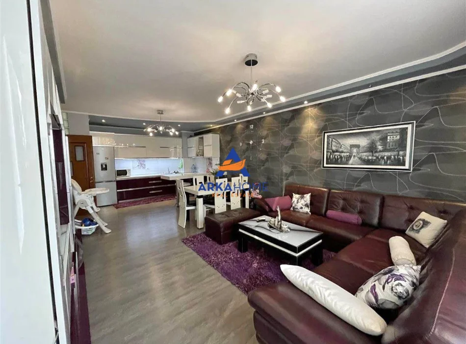 Tirane, shitet apartament 2+1+Ballkon Kati 2, 106 m² 157.068 € 
