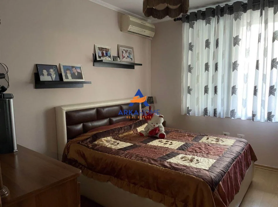 Tirane, shitet apartament 2+1+Ballkon Kati 2, 106 m² 157.068 € 