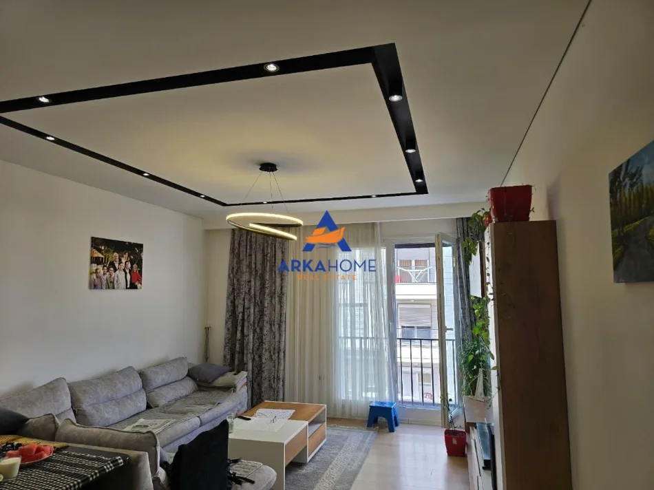 Tirane, shitet apartament 2+1+Ballkon Kati 3, 107 m² 287.356 € 