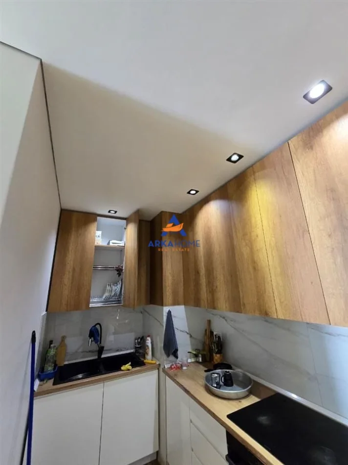 Tirane, shitet apartament 2+1+Ballkon Kati 3, 107 m² 287.356 € 