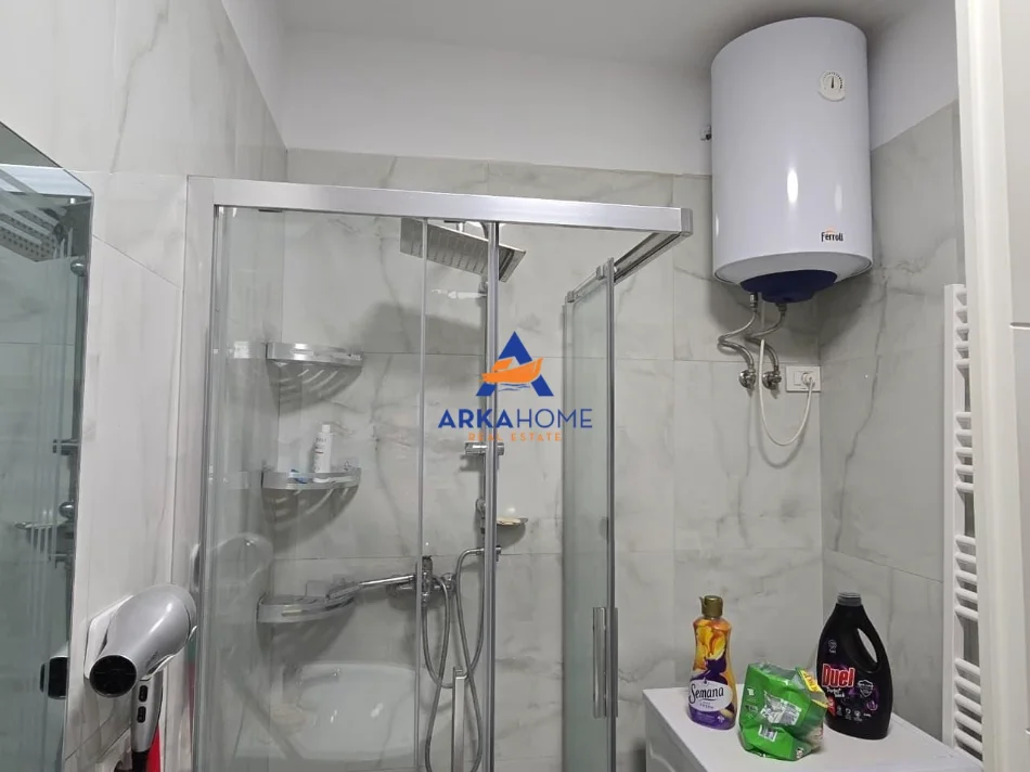 Tirane, shitet apartament 2+1+Ballkon Kati 3, 107 m² 287.356 € 