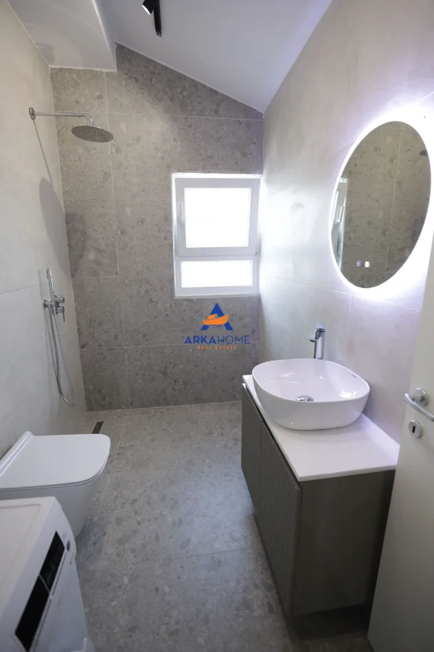 Tirane, jepet me qera apartament 2+1+Ballkon Kati 3, 80 m² 710 € (KODRA E PRIFTIT)