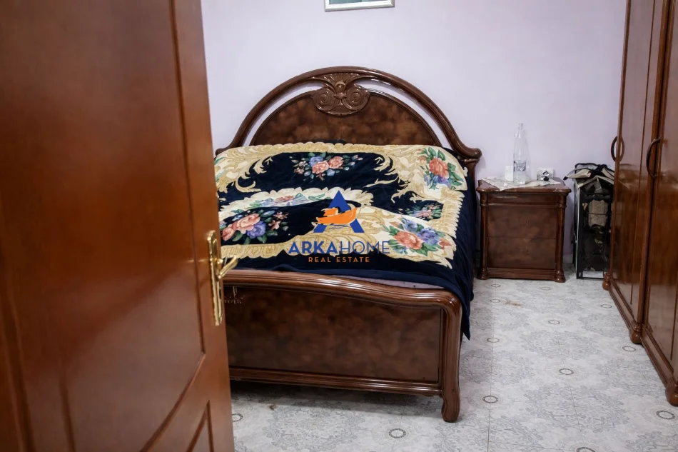 Tirane, jepet me qera apartament 3+1+Ballkon Kati 0, 110 m² 1.044 € 