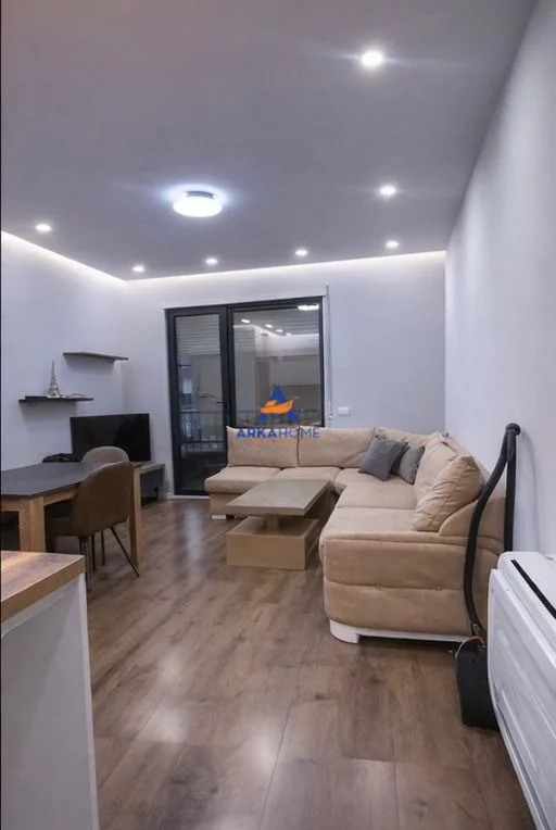 Tirane, shitet apartament 2+1+Ballkon Kati 7, 100 m² 200.000 € 