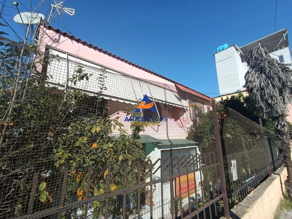 Tirane, jepet me qera apartament 2 Katshe Kati 2, 180 m² 837 € 