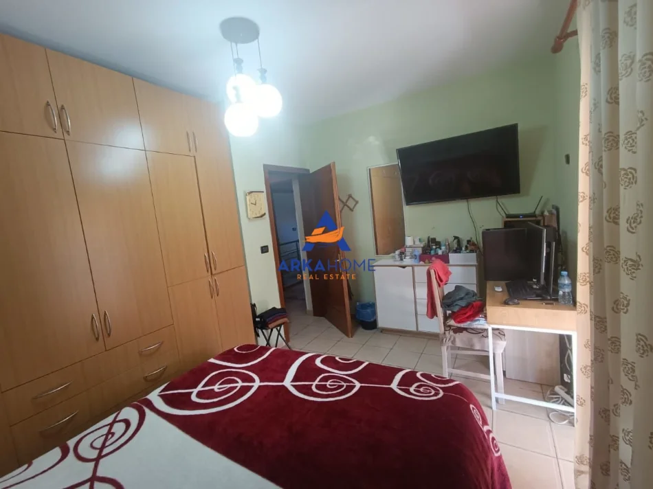 Tirane, jepet me qera apartament 2 Katshe Kati 2, 180 m² 837 € 