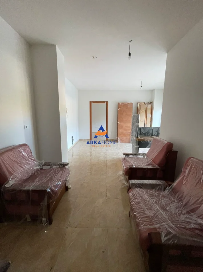 Tirane, jepet me qera Kati 2, 104 m² 2.675 € 