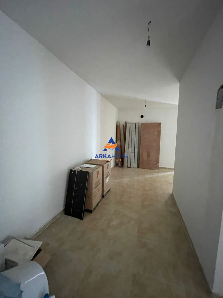 Tirane, jepet me qera zyre Kati 2, 131 m² 3.190 € 