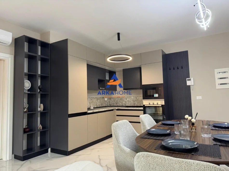 Tirane, jepet me qera apartament 3+1+Ballkon Kati 15, 125 m² 1.600 € 