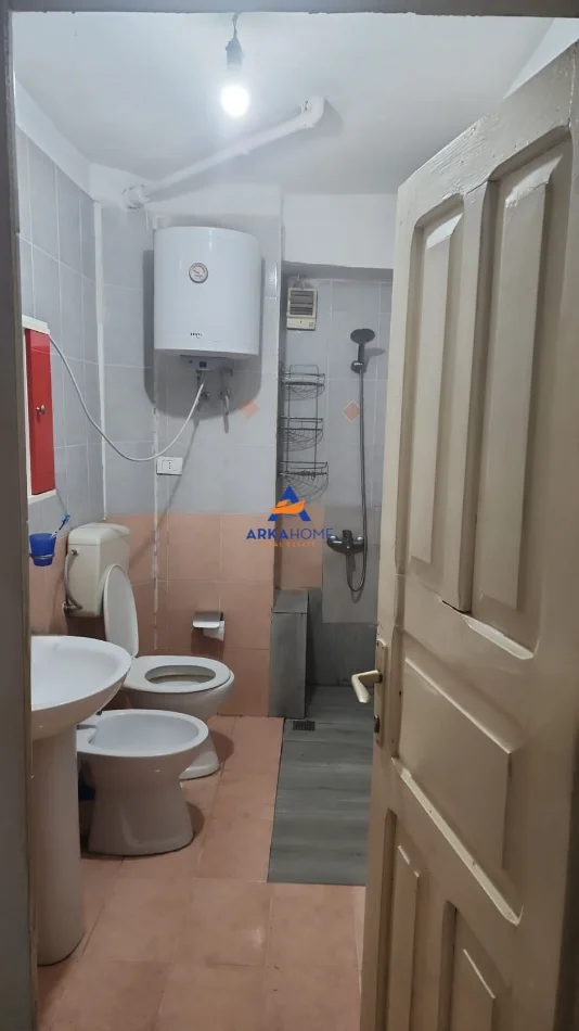 Tirane, shitet apartament 1+1 Kati 2, 28 m² 73.000 € 