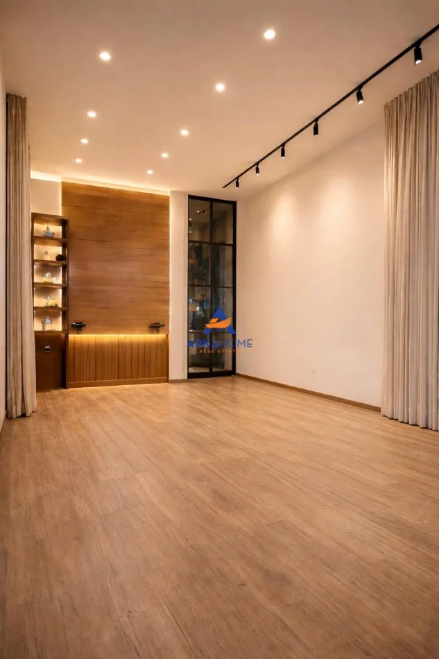 Tirane, shitet dyqan Kati 0, 70 m² 177.200 € 