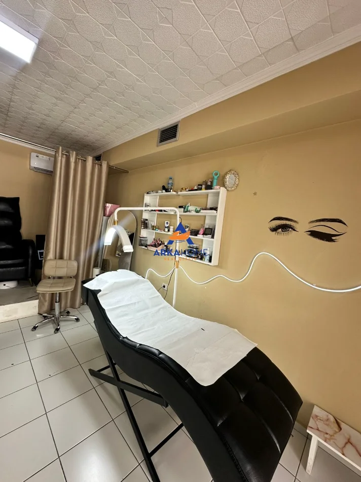 Tirane, shitet garsonier 1+1 Kati 0, 65 m² 160.000 € 