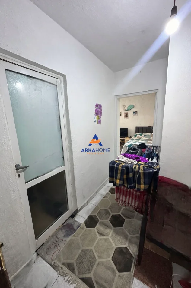 Tirane, shitet garsonier 1+1 Kati 0, 65 m² 160.000 € 
