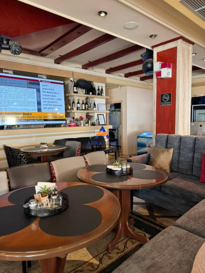 Tirane, jepet me qera hotel Kati 1, 600 m² 12.500 € 