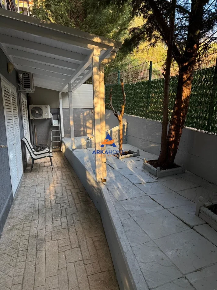 Tirane, jepet me qera apartament 2+1+Ballkon Kati 0, 140 m² 750 € 