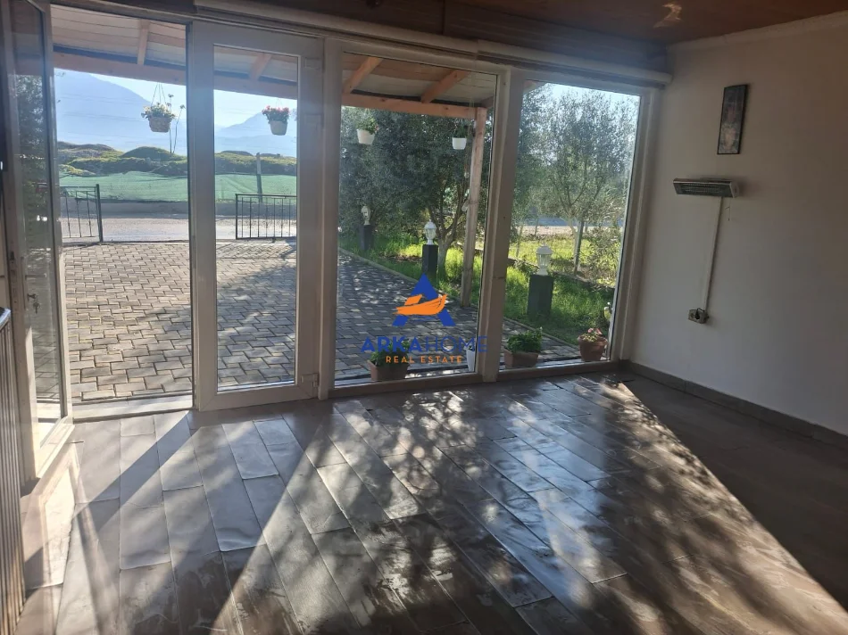 Tirane, jepet me qera ambjent biznesi Kati 0, 160 m² 380.000 € 