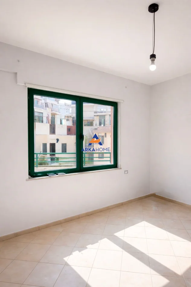 Tirane, shitet apartament 2+1+Ballkon Kati 3, 78 m² 160.000 € 