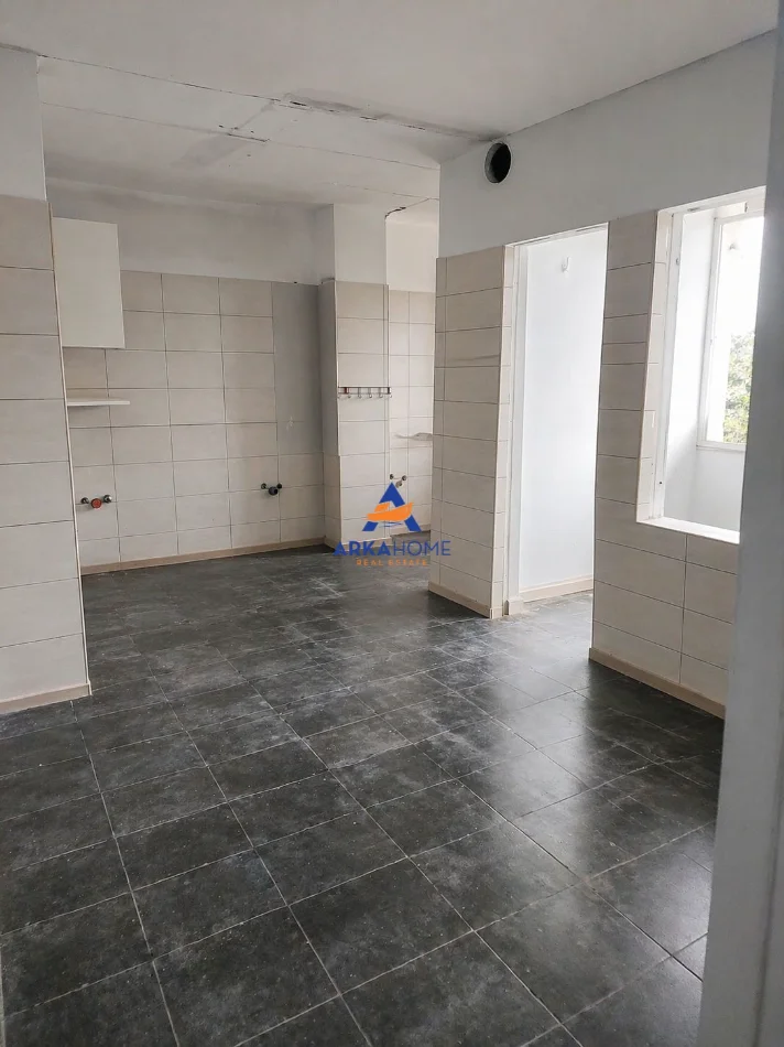 Elbasan, shitet 1+1 Kati 1, 54 m² 78.698 € 