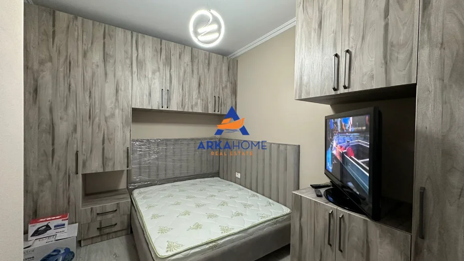 Tirane, jepet me qera apartament 1+1 Kati 2, 55 m² 600 € (Tirana, Tirana Municipality, Tirana County, Central Albania, 1001-1028, Albania)