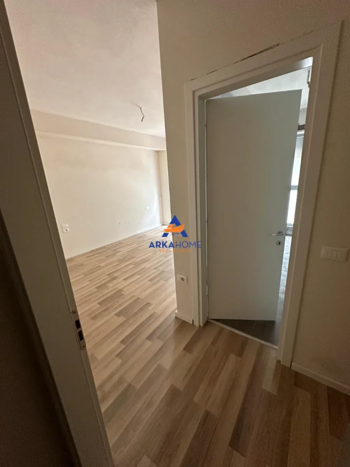 Tirane, jepet me qera apartament 2+1+Ballkon Kati 1, 107 m² 629 € (Tirana, Tirana Municipality, Tirana County, Central Albania, 1001-1028, Albania)