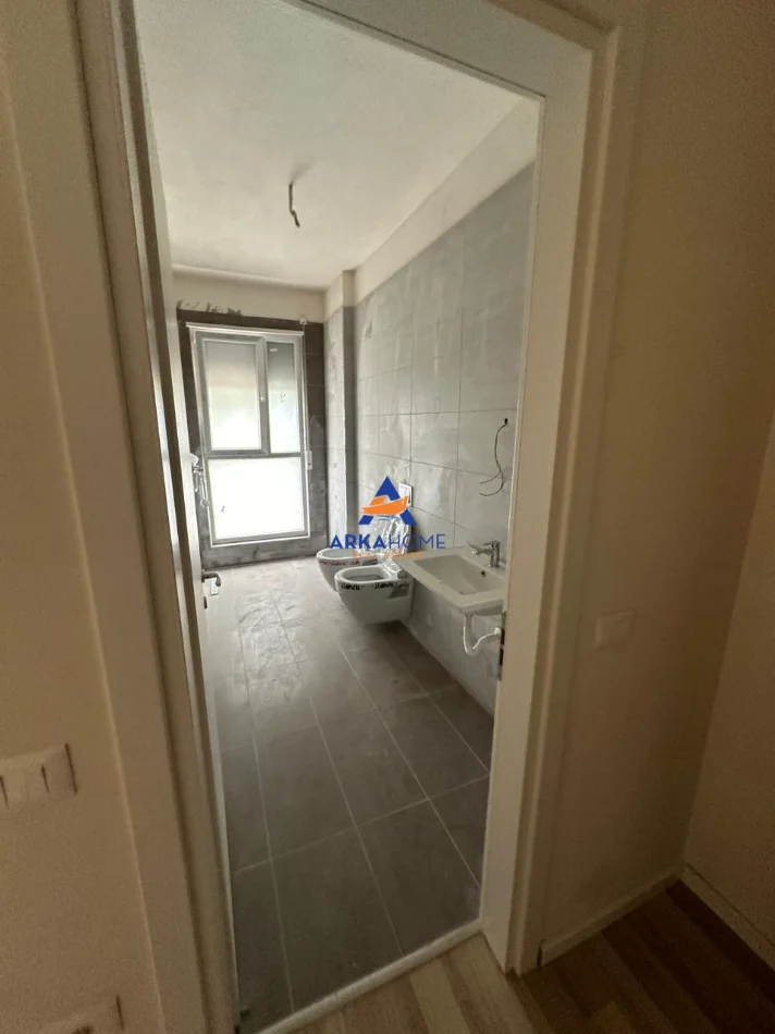 Tirane, jepet me qera apartament 2+1+Ballkon Kati 1, 107 m² 629 € (Tirana, Tirana Municipality, Tirana County, Central Albania, 1001-1028, Albania)