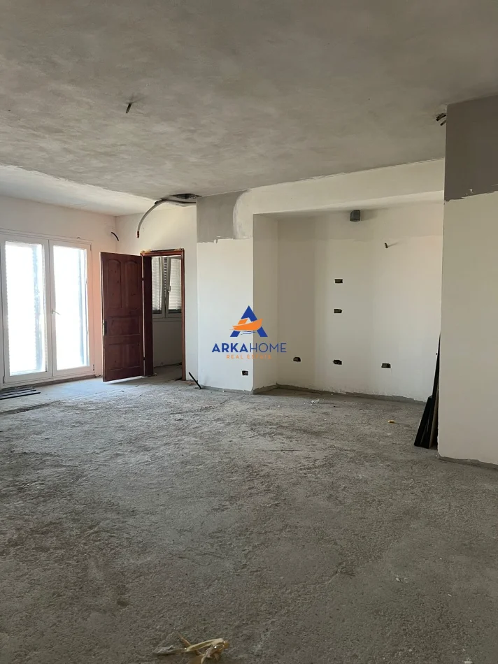 Tirane, shitet apartament 3+1 Kati 8, 160 m² 47.009 € (Tirana, Tirana Municipality, Tirana County, Central Albania, 1001-1028, Albania)